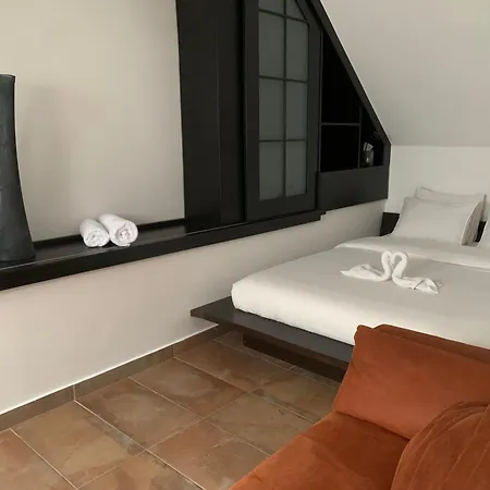 Neareverythingapartment شقة *