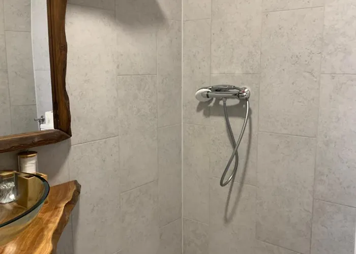 Neareverythingapartment * غيور